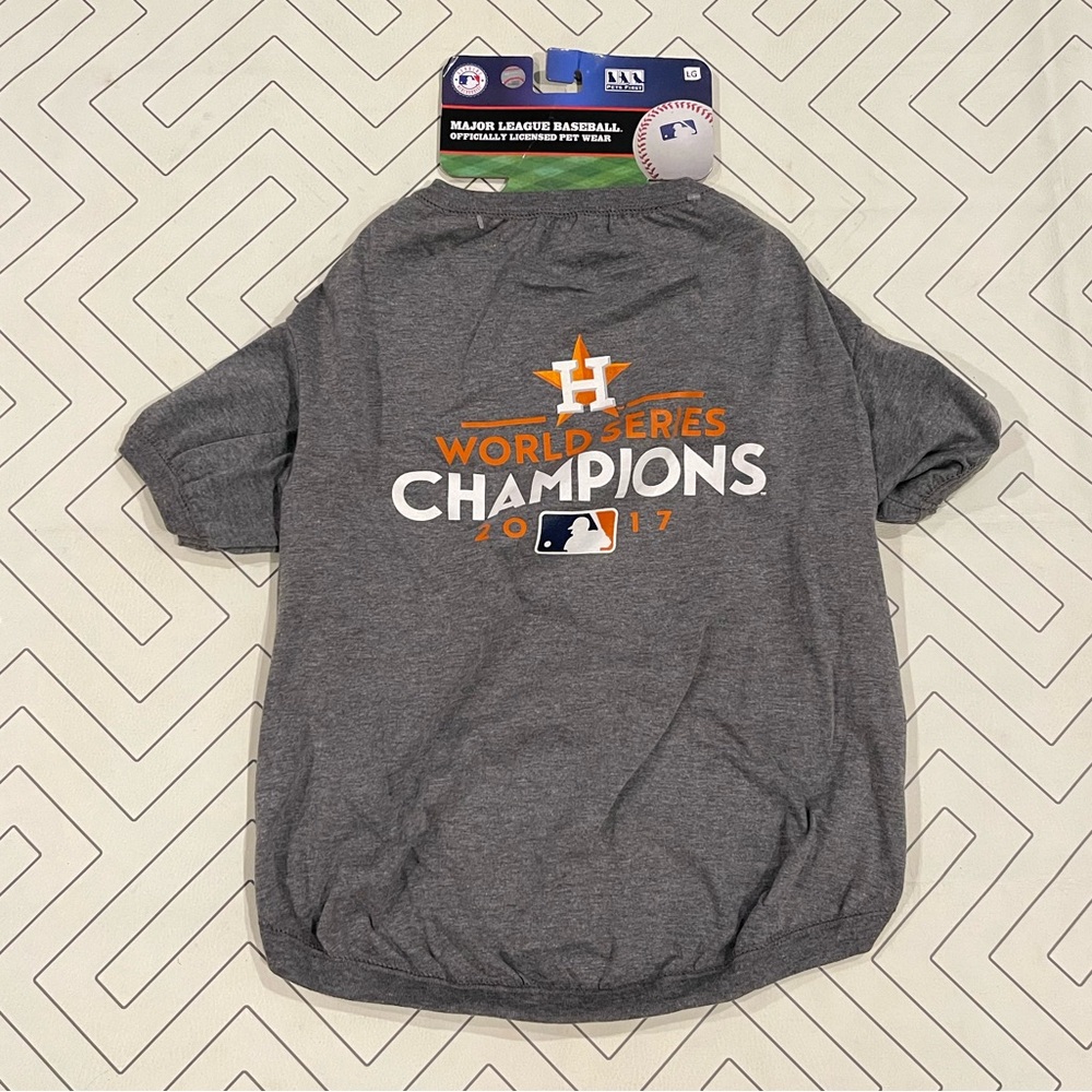 NWT Astros 2017 World Series Champions Dog Shirt